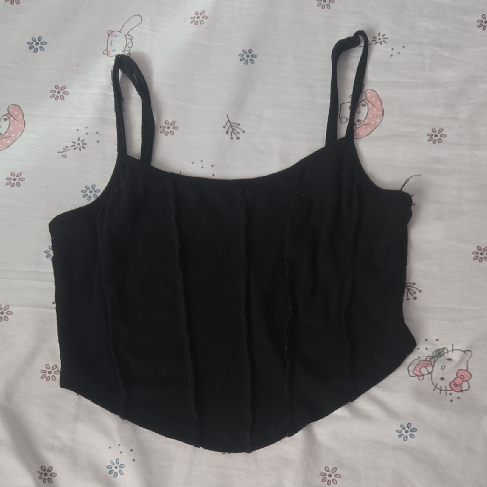 SHEIN Black Ribbed Seam-Detail Crop Top